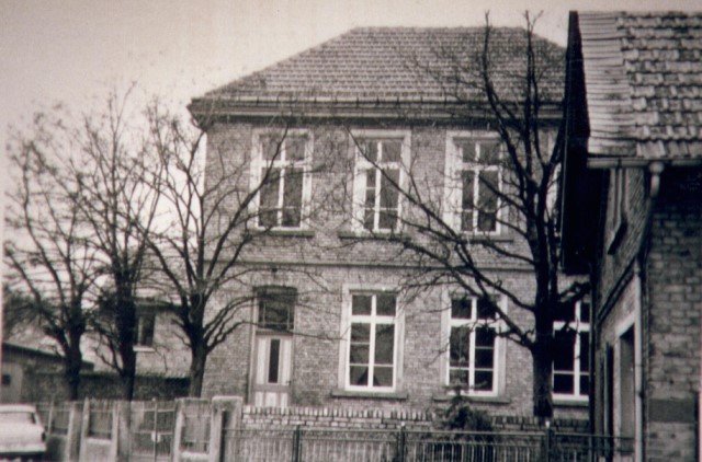 Alte Schule von Gau-Weinheim